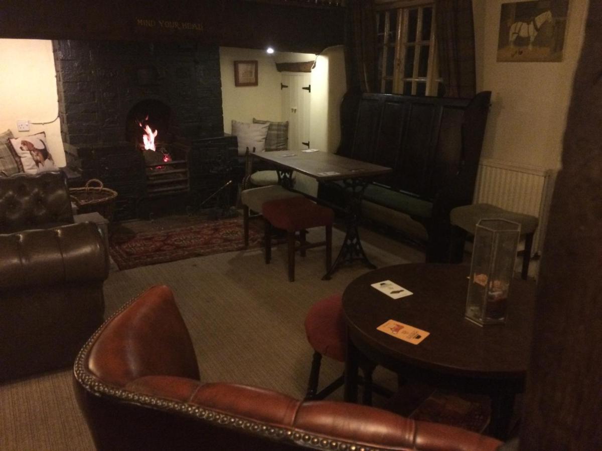 White Horse Inn Pulverbatch Shrewsbury Esterno foto